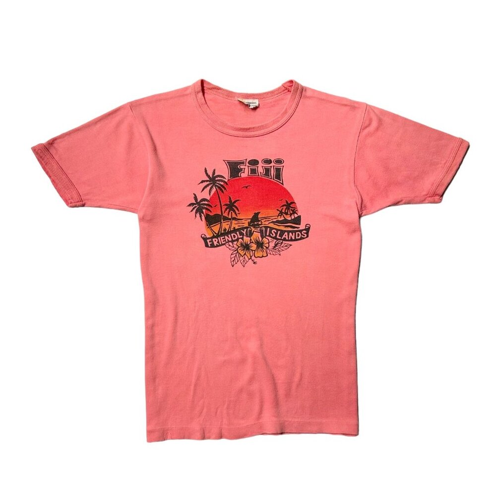 70s Vintage Fiji T-shirt Coral Salmon Pink Friendly Islands Single Stitch.